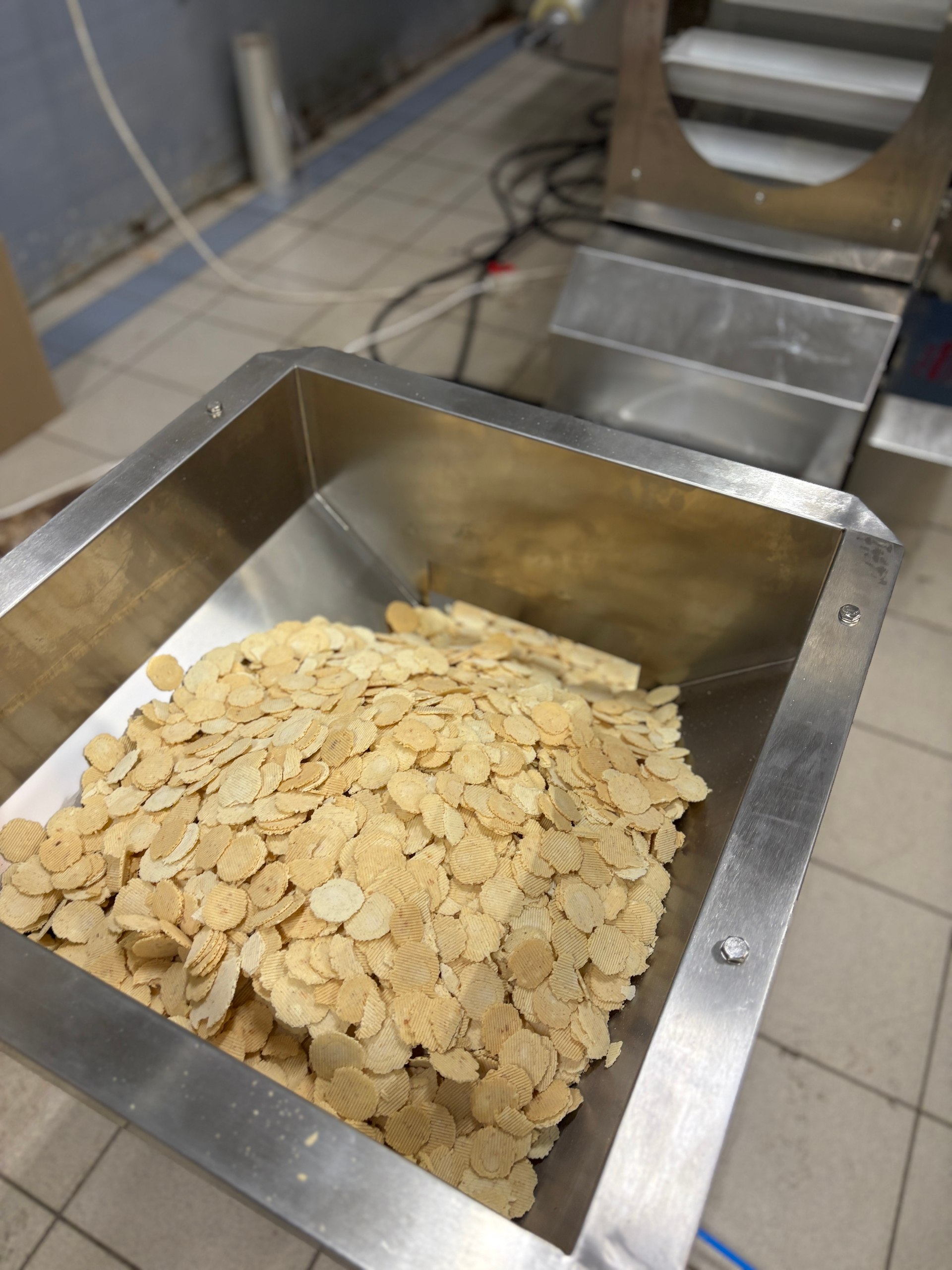 Фасовка и упаковка чипсов: стабильное и аккуратное дозирование